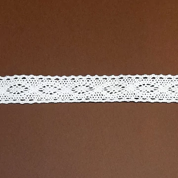 Bézs pamutcsipke, szélessége 2,5 cm