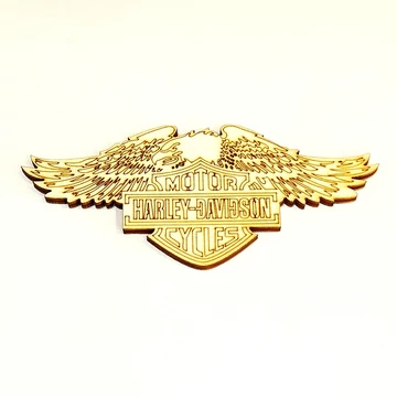 Harley Davidson felirat sassal. Mérete: 9,3x4 cm