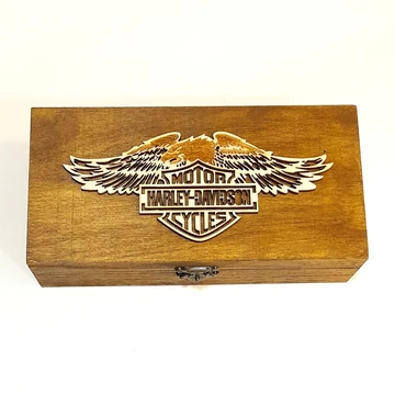 Harley Davidson feliratos, lazúrozott doboz. Mérete: 20x10x5 cm