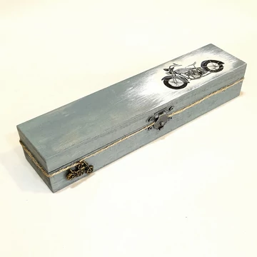 Motoros tolltartó. Mérete: 20x4,3x3,5 cm