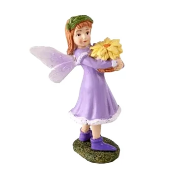 Tündér lila ruhában, virágkosárral. Magassága: 9,2 cm