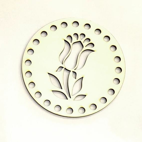 Kör alakú natúr dekortábla tulipán mintával. Mérete: 12 cm, lyuk mérete: 6 mm