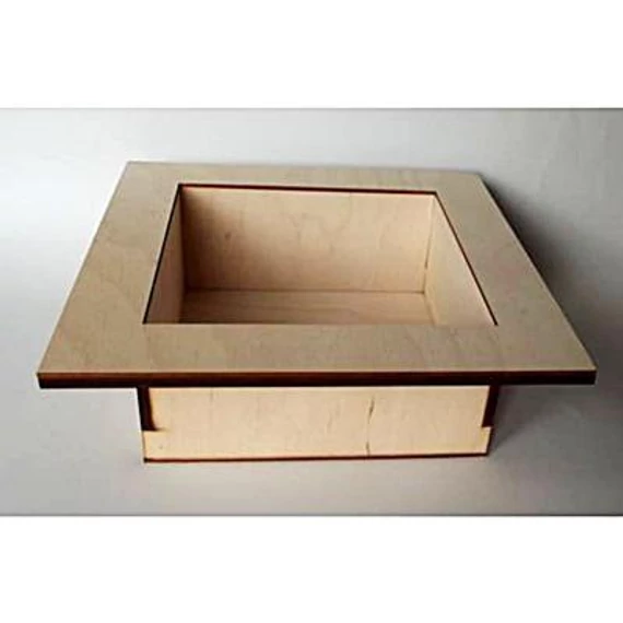 Natúr fa 3D keret. Mérete: 205x205x40 mm, nyílás mérete: 148x148x40mm