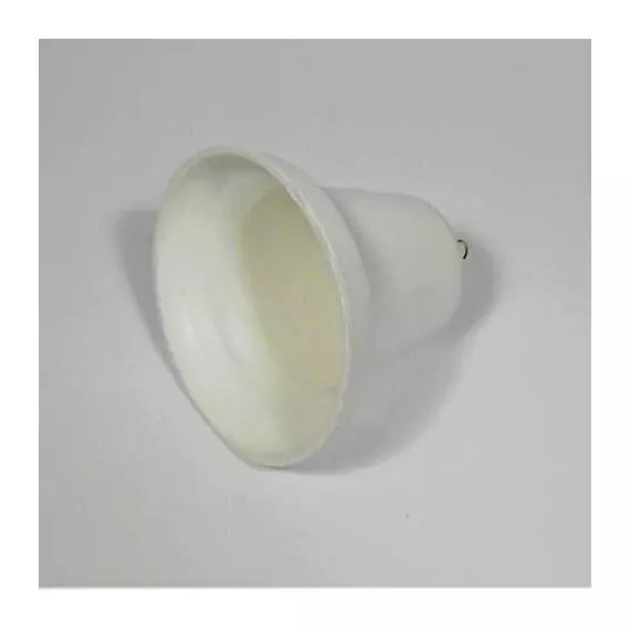 Fehér műanyag harang. Mérete: 7 cm