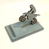 Crossmotoros telefontartó, acélkék. Mérete: 16x10x10,5 cm